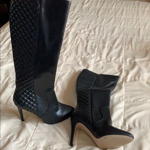 BCBG boots